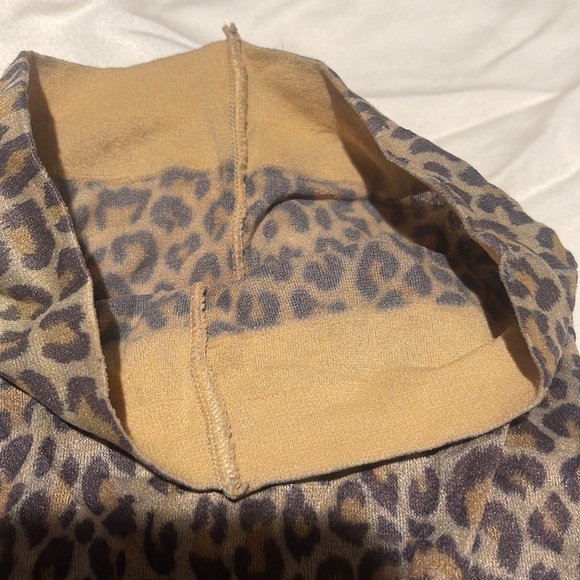 New Guess Marciano Stretch Leopard Animal Print Hosiery Panty Hose XS S - Picture 4 of 7